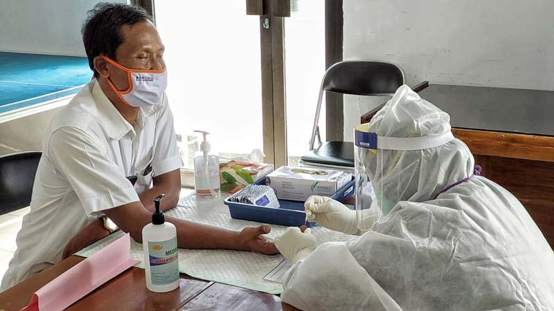 563 Panwascan dan Panwaslu di Kebumen Jalani Rapid Test