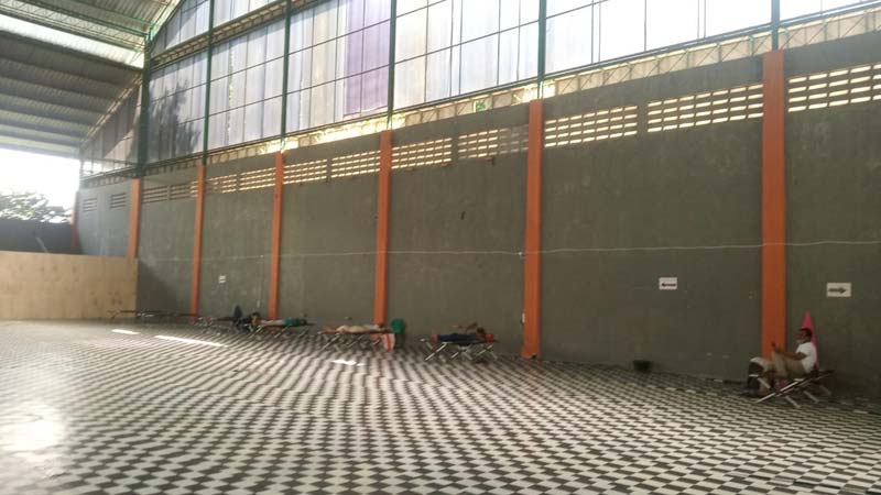 Sadar Diri, Pulang Mudik dari Kota Besar Langsung ke Karantina GOR