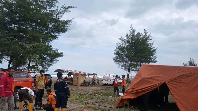 Korban Hilang Di Pantai Jetis Asal Banyumas Belum Ditemukan, BPBD Banyumas Inisiatif Dirikan Tenda dan Dapur U