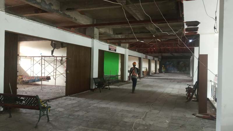Revitalisasi, Tahap Awal Pembongkaran Ruangan di Terminal Bulupitu Purwokerto Mulai Dilakukan