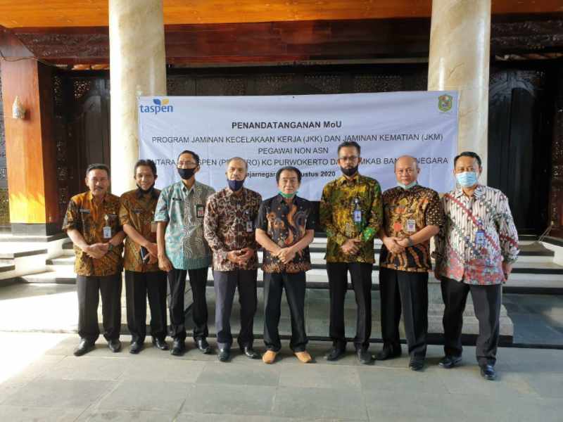 Jalin Kerja sama, TASPEN Purwokerto dan Pemkab Banjarnegara Siap Berikan Perlindungan JKK dan JKM bagi Pegawai