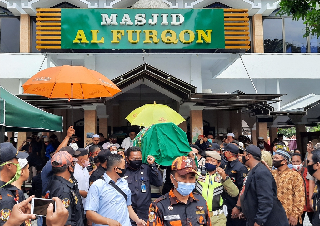 Pemakaman Mantan Wali Kota Tegal Periode 2018-2019, Haji Muhammad Nursholeh, Diriingi Isak Tangis Warga