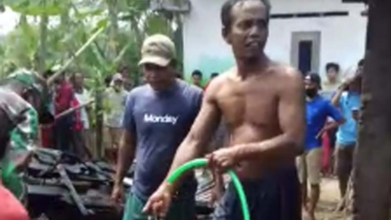 Ditinggal ke Sawah, Rumah Dilahap Si Jago Merah di Bojongsari Kembaran