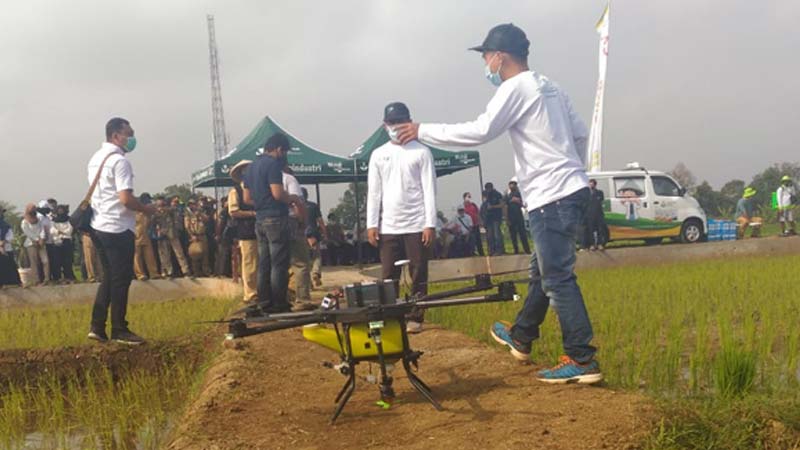 Pertanian Harus Maju, Bupati Banjarnegara: Gunakan Drone untuk Penyebaran Pupuk Langsung Disimulasikan