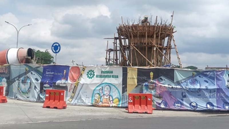 Ornamen Gada Rujakpolo di Kawasan Bundaran Underpass Akan Mulai Dipasang Akhir Agustus