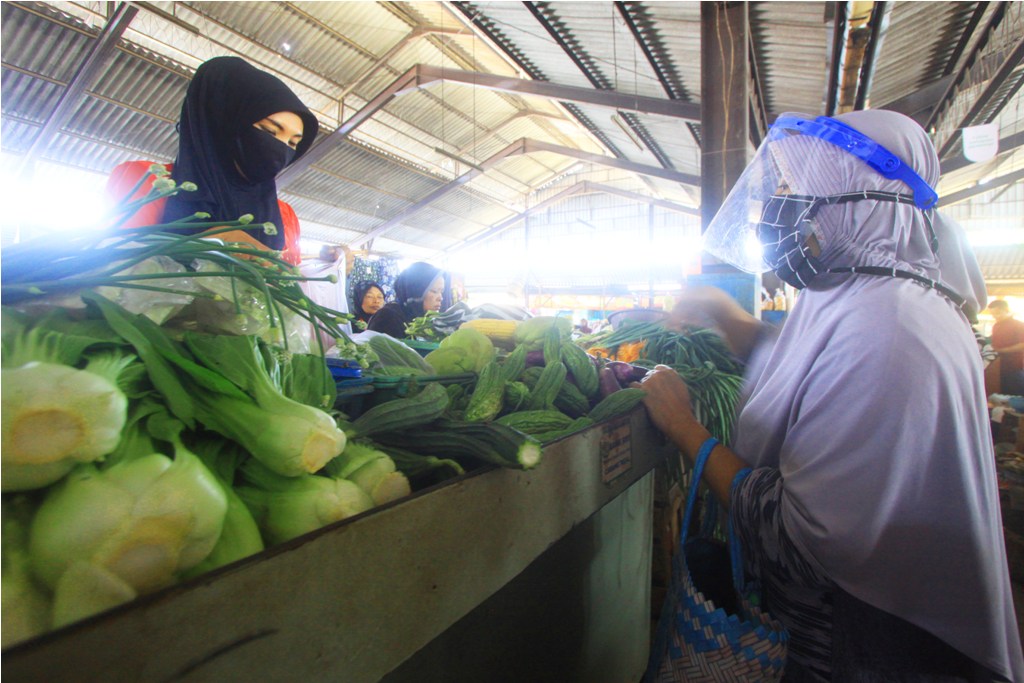 Pembeli Sayur-mayur Berkurang di Pasar Tradisional Kota Tegal