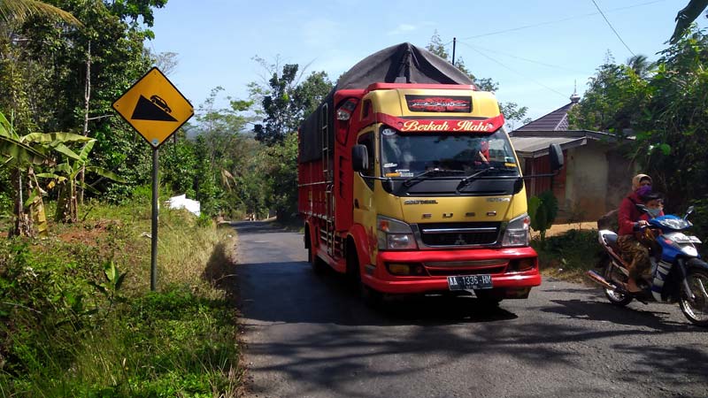 Ruas Alasmalang Minim Penerangan, Rawan Kecelakaan Lalu Lintas