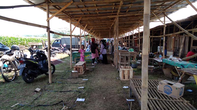 Pedagang di Bedeng Sementara Pasar Banyumas Belum Gelar Lapak, Masih Sibuk Penataan