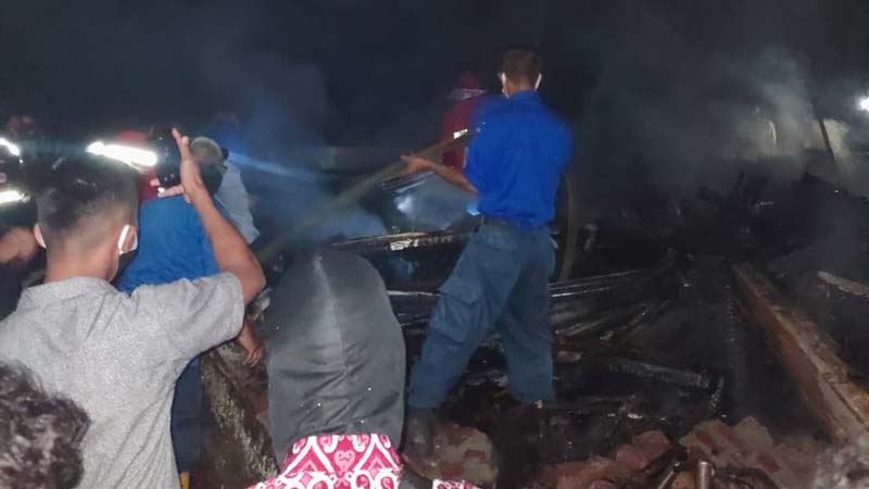 Kebakaran di Desa Kawungcarang, Rumah dan Sepeda Motor Ludes Terbakar