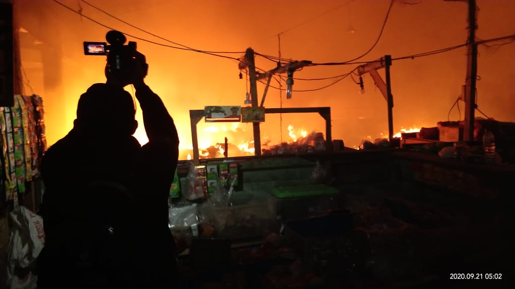 Pasar Wage Terbakar, Pedagang: Saya Datang Pukul 04.00 Sudah Kebakaran