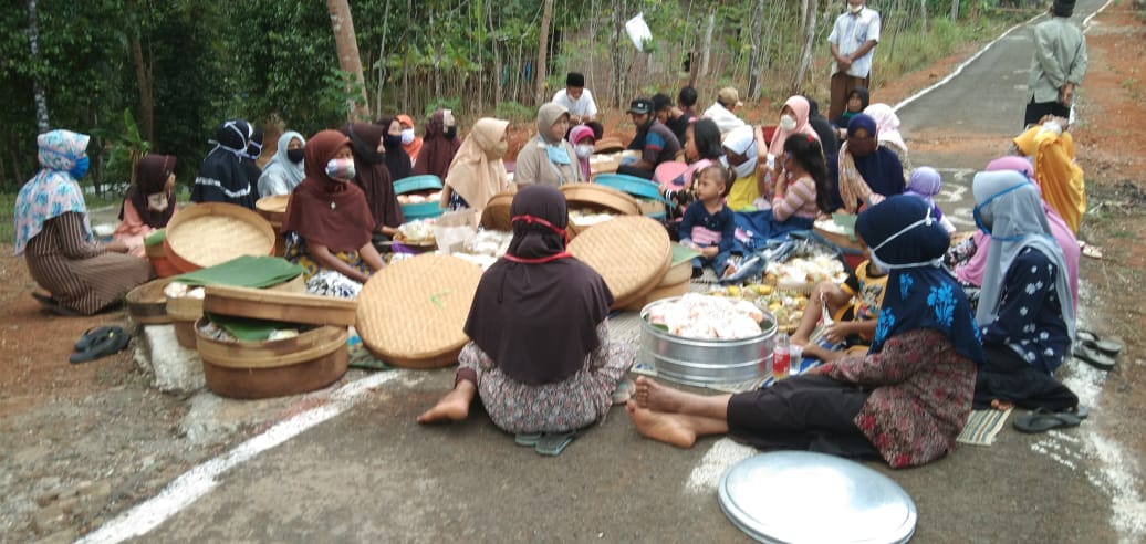 Bulan Sura Kalender Jawa, warga Desa Kanding Lestarikan Tradisi Takiran