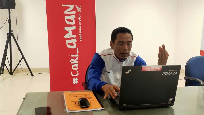 Astra Gelar Webinar Safety Riding Untuk Mahasiswa UNY