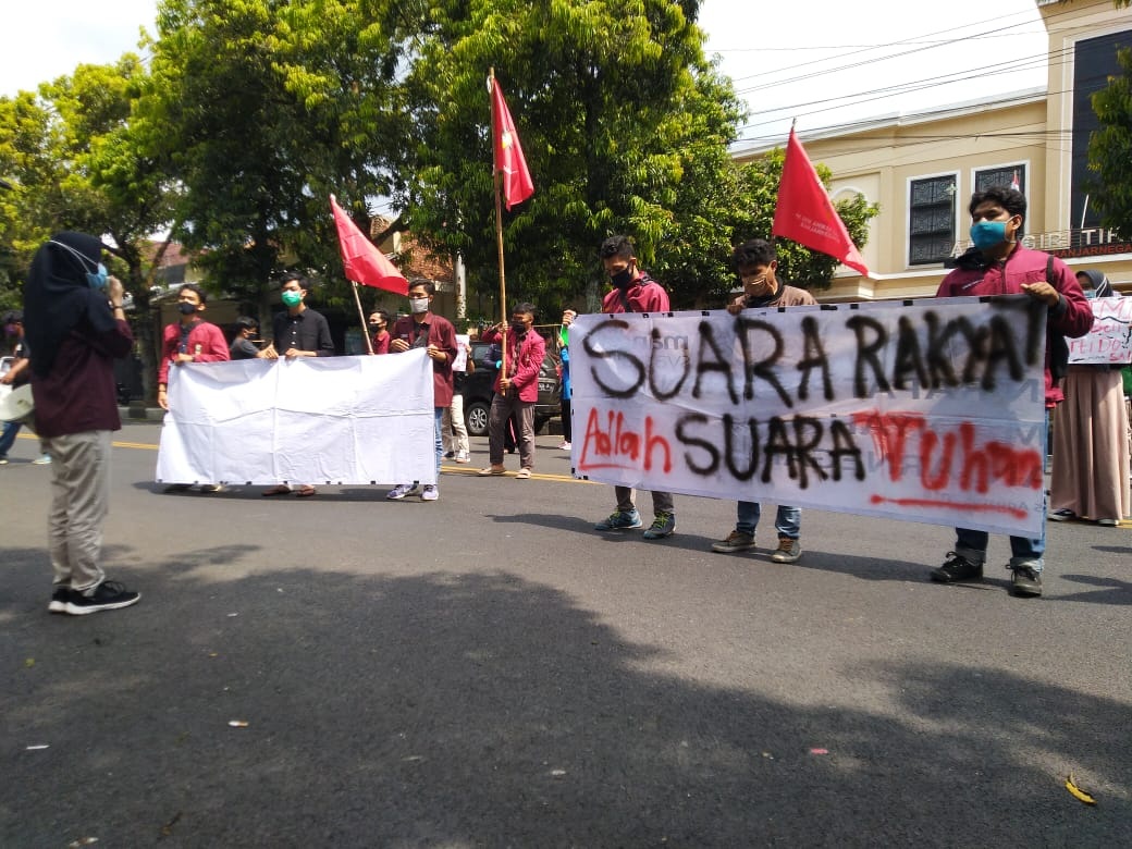 Aliansi Banjarnegara Bergerak Tolak Omnibus Law