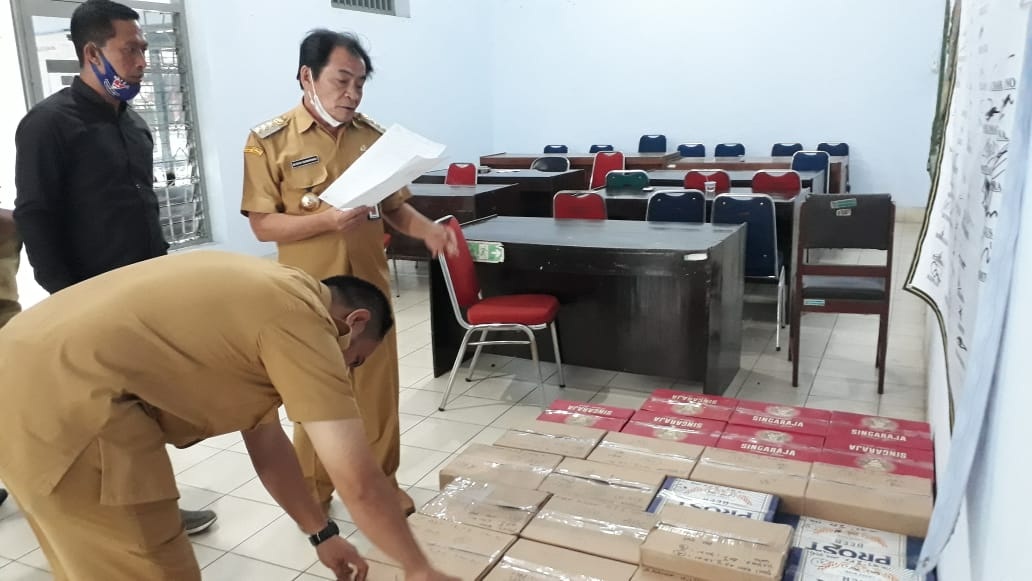 Dapati Info Pengiriman Miras dari Purwokerto, Satpol PP Banjarnegara Gerebek Toko di Kalibenda Sigaluh