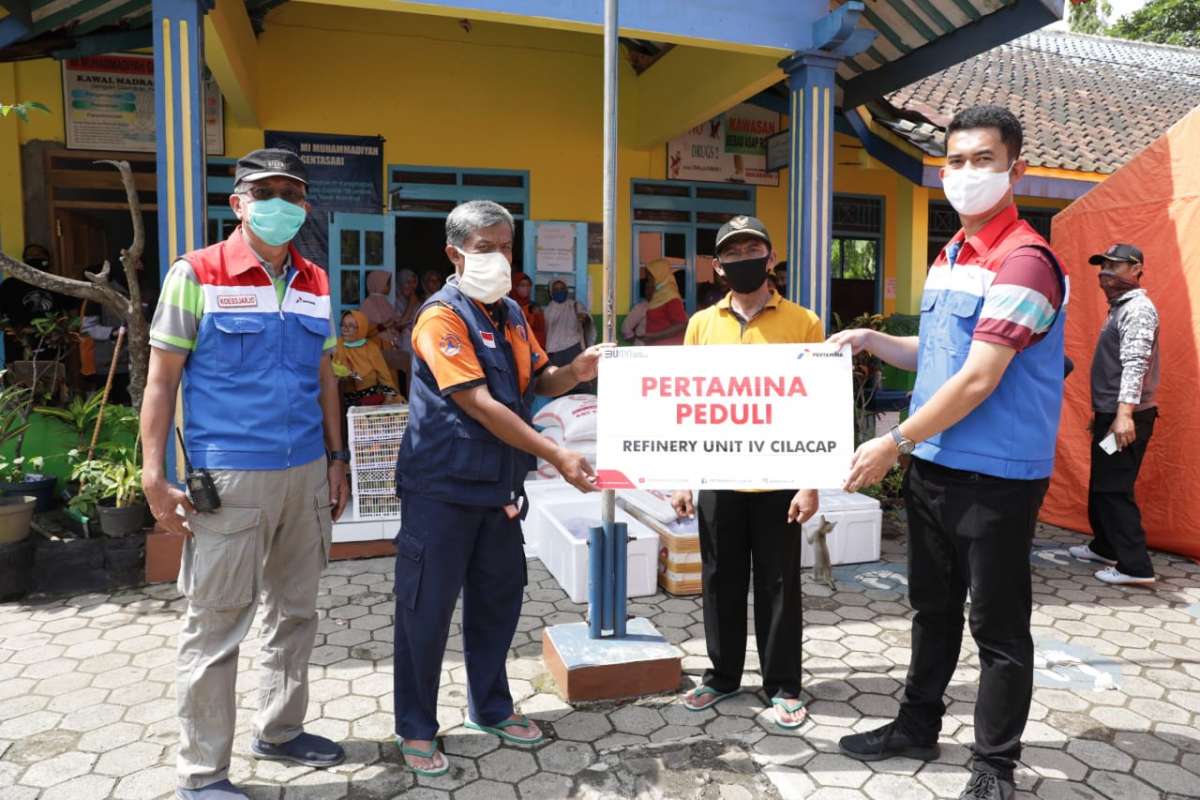 Pertamina Peduli Bantu Korban Banjir Desa Gentasari Cilacap 1375