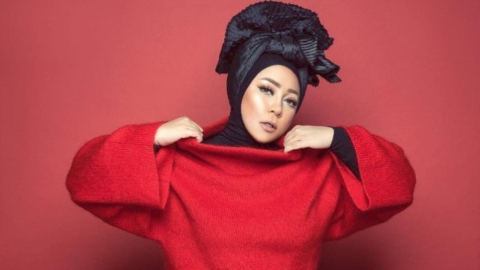 Nama Melly Goeslaw Trending dan Viral