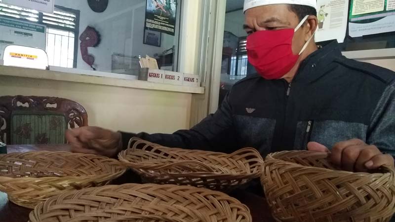 Anggaran Dialihkan, Pelatihan Kerajinan Berbahan Lidi Tinggal Janji