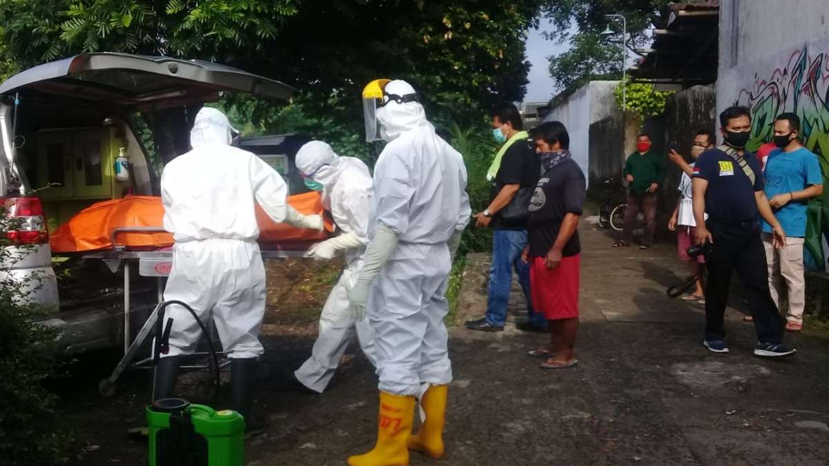 Lagi Dikerik, Sopir Bus AKAP Surabaya - Bobotsari Meninggal Mendadak di Tempat Kos