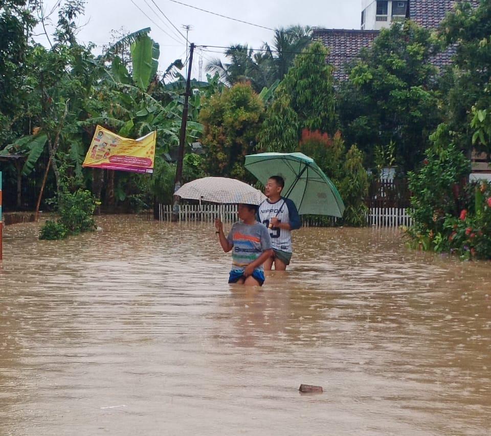 Banjir Bandang dan Tanah Longsor Terpa Wilayah Cilacap Barat, Cilacap Dikepung Bencana