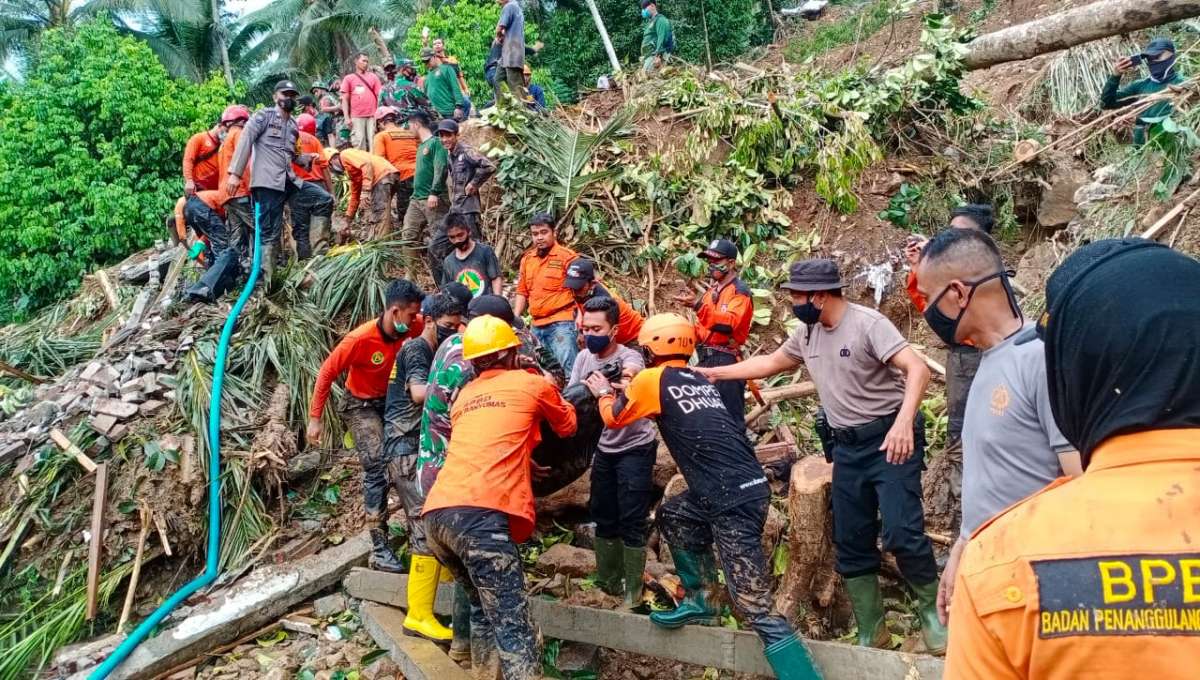Dua Anak Korban Longsor di Banjarpanepen Ditemukan Meninggal