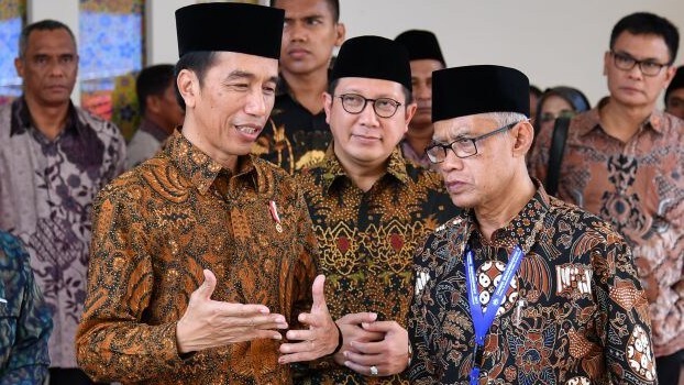 Jokowi Berharap Muhammadiyah Ikut Perangi Hoaks Soal Vaksin Covid-19