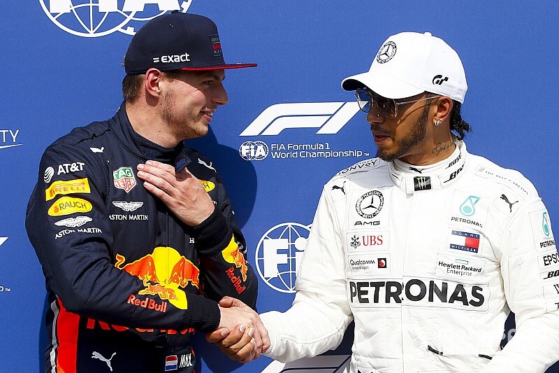 Duel Hamilton - Verstappen di Mercedes Ditunggu