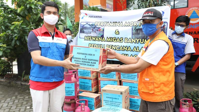 Pertamina Grup Serahkan Bantuan Bagi Korban Bencana Alam