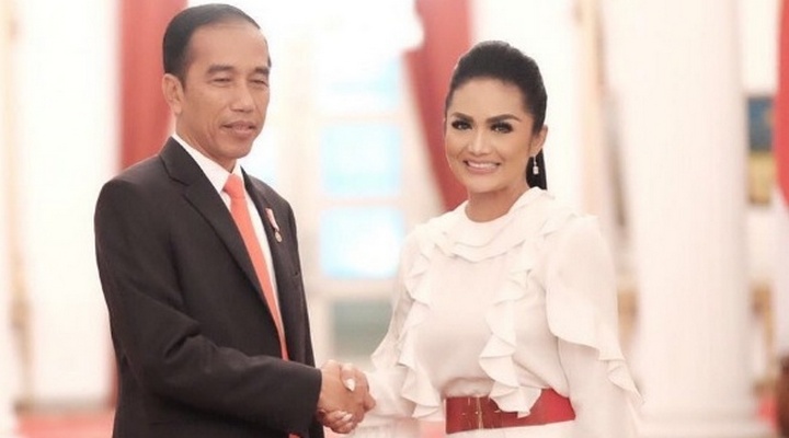 Krisdayanti Puji Jokowi Gratiskan Vaksin Covid-19