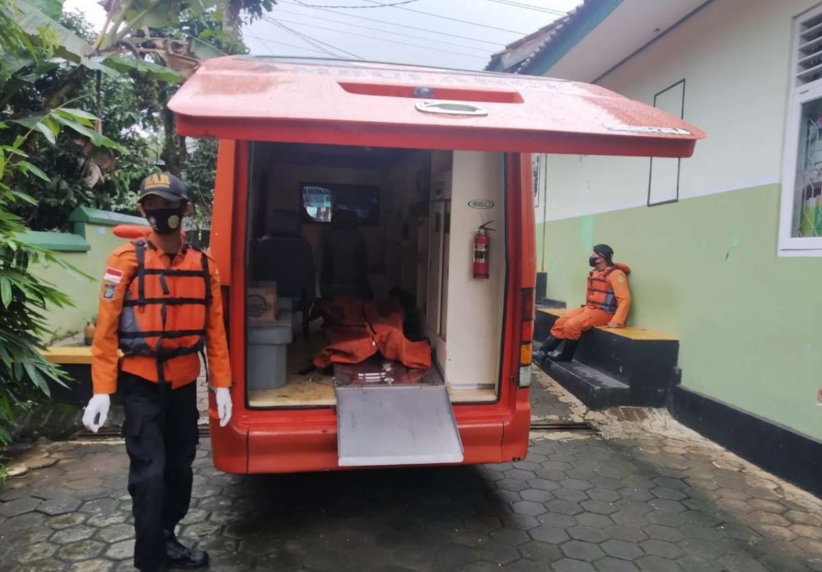 Tiga Hari Tenggelam, Bocah 14 Tahun Ditemukan Tewas  Bendungan Trowonangun, Sungai Tambra, Kertanegara