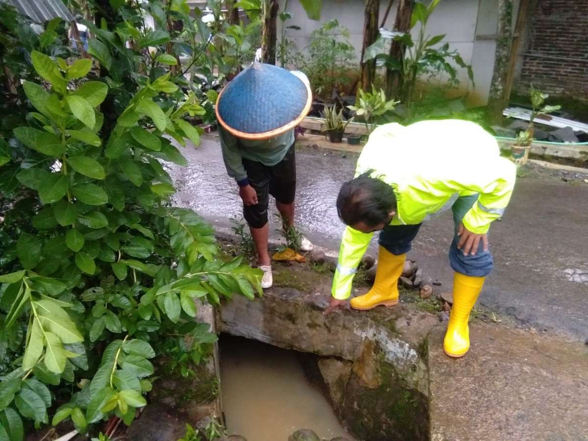 Sandal Jepit Jatuh, Terperosok, Anak 11 Tahun Meninggal di Drainase di Sumpiuh