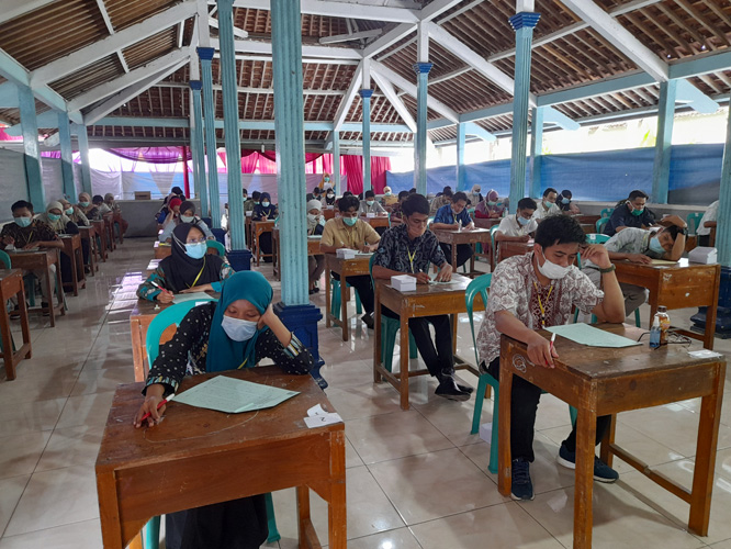 Minat Jadi Perangkat Desa Tinggi, Penjaringan di Desa Merden Diikuti Puluhan Peserta