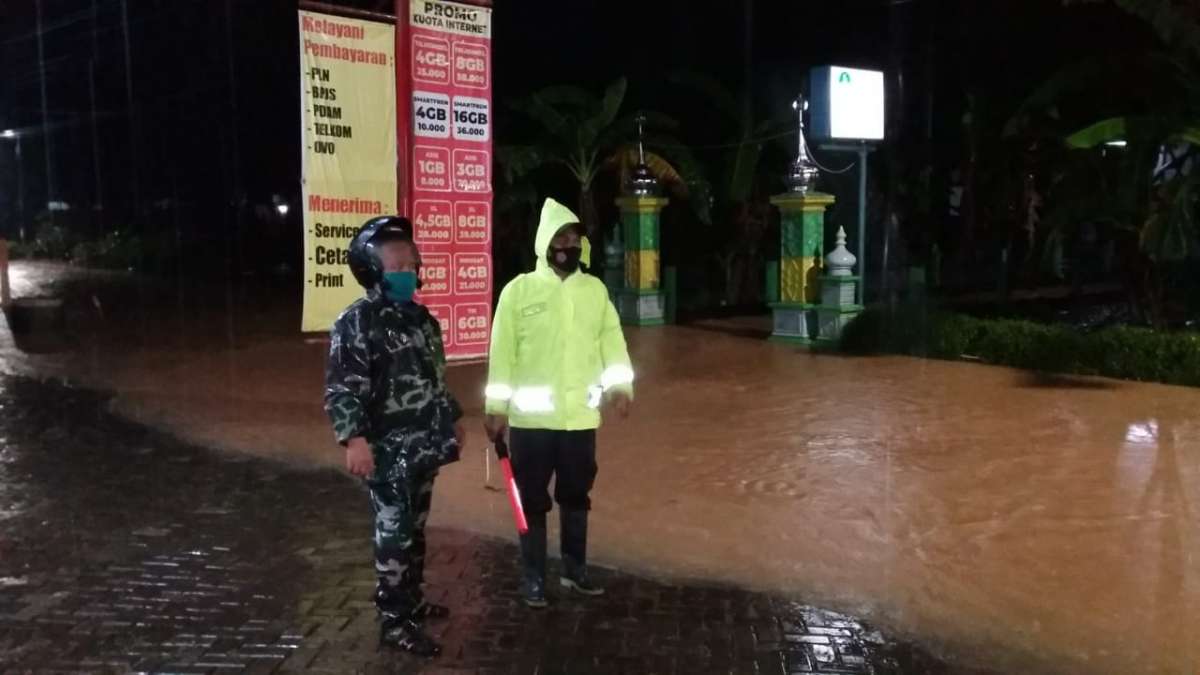 Tiga Kali Sungai Tipar Kemranjen Meluap, Bikin Banjir, Warga Berharap Segera Normalisasi