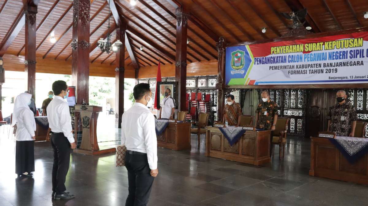 355 CPNS Terima SK via Live Streaming