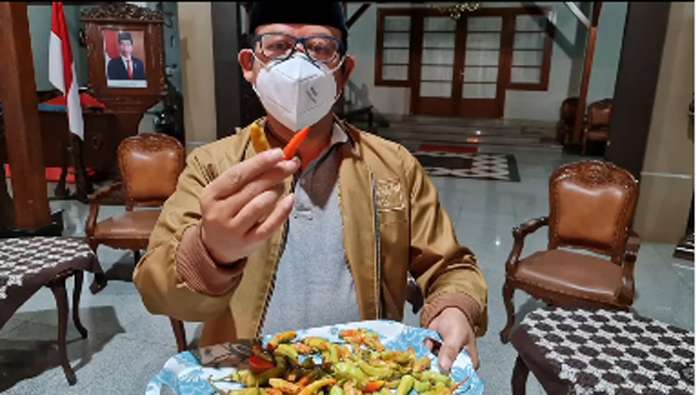 Husein: Saya Siap Yang Pertama Suntik Vaksin, Tapi....