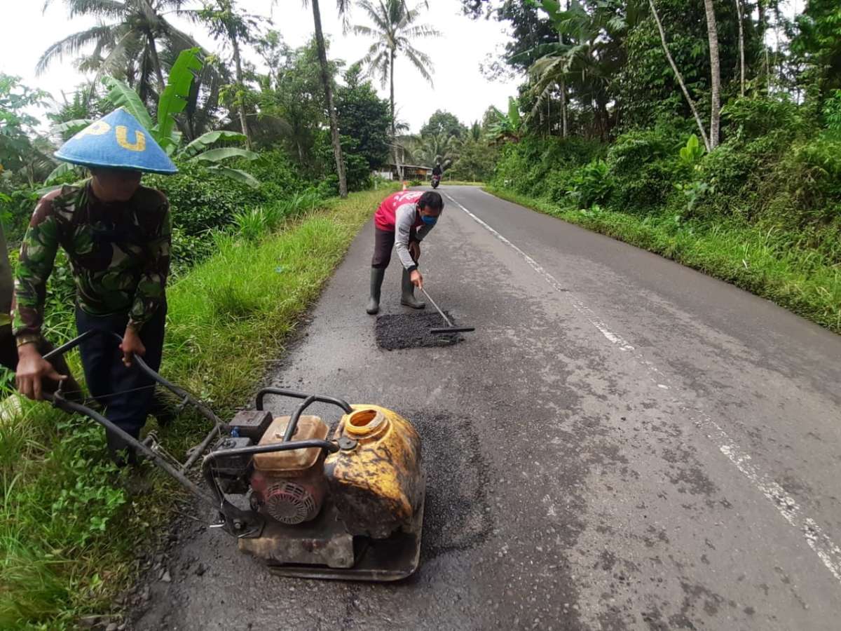 Makin Rawan, Tambal Lubang Dikebut di Kemranjen