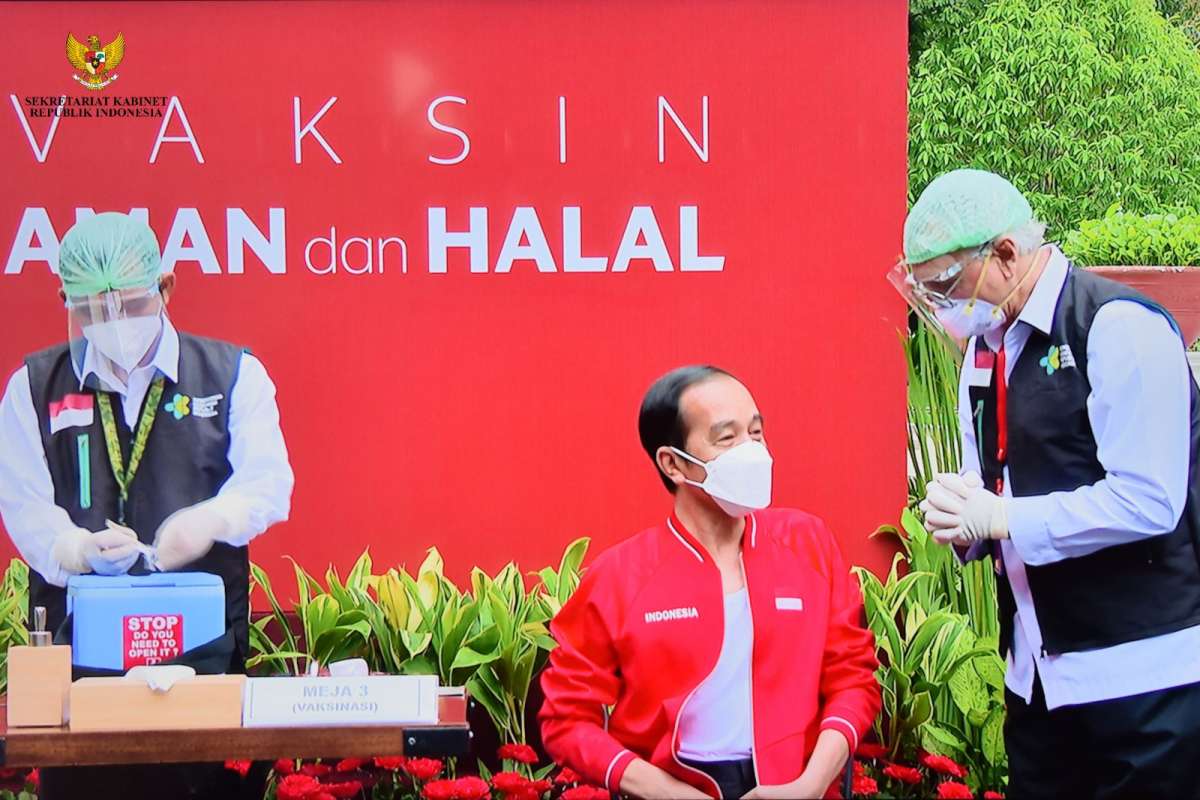 Setelah Dua Jam Disuntik Vaksin Sinovac Untuk Kedua Kalinya, Jokowi Hanya Pegal-Pegal