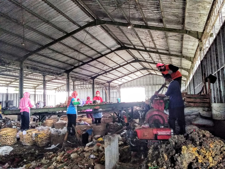 Dikirim ke Kabupaten, Stok Kompos Hanggar Sumpiuh Rusak, Kini Genjot Lagi Produksi