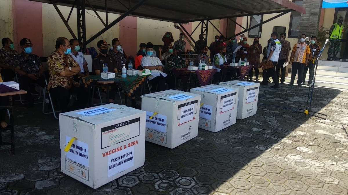 Vaksinasi  di Kebumen Mundur, Bupati Tak Masuk 10 Pertama Penerima Vaksin Covid-19