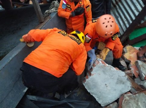 Sesar Majene Terdesak Lempeng Banggai