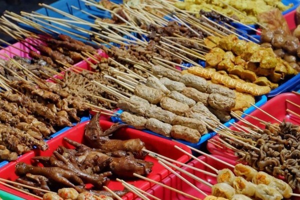 Angkringan dan Warung Tenda di Banyumas Boleh Layani Pembeli Sampai Pukul 22.00, Pesanan Untuk Dibawa Pulang