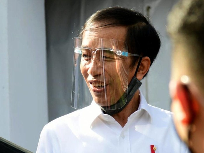 Jokowi Pertama Vaksinasi 15 Januari, 3 Juta Vaksin Disebar, 81,7 Persen Warga Siap