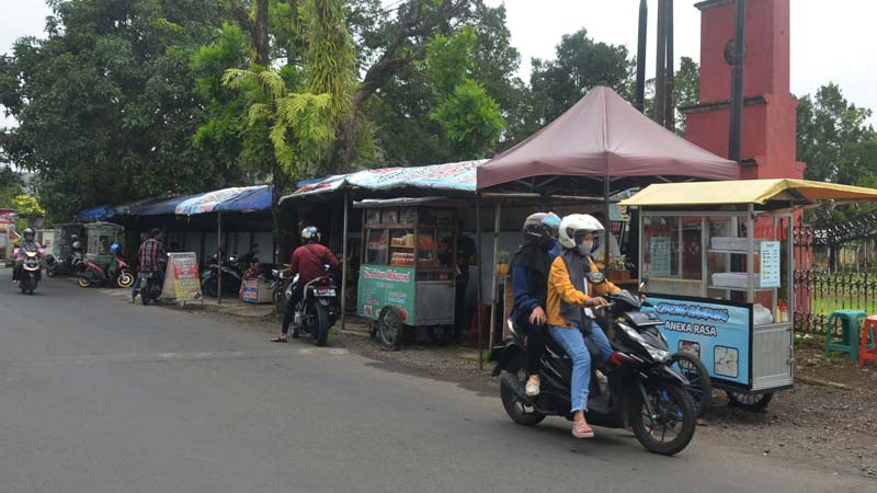 Perpanjangan PPKM Dikeluhkan