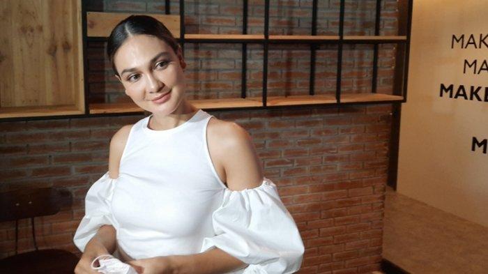 Luna Maya Pacari Berondong