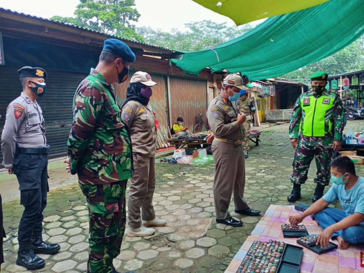Aktivitas di Pasar Hewan Purbalingga Langgar PPKM