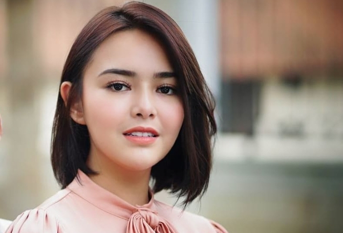 Amanda Berat Umumkan Tak Punya Status Bersama Billy Syahputra