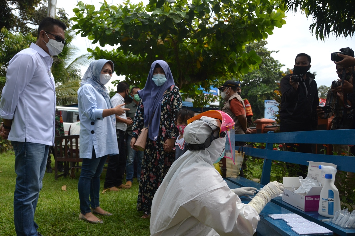 Positif Antigen, Warga Cilacap Diminta Putar Balik, Penyekatan di Posko Jompo