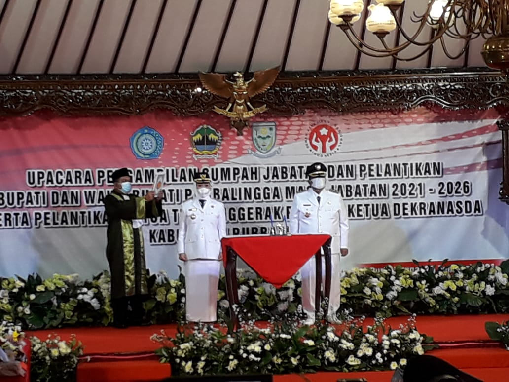 Sah, Tiwi - Dono Jadi Bupati dan Wakil Bupati Purbalingga, Ini Foto Pelantikannya