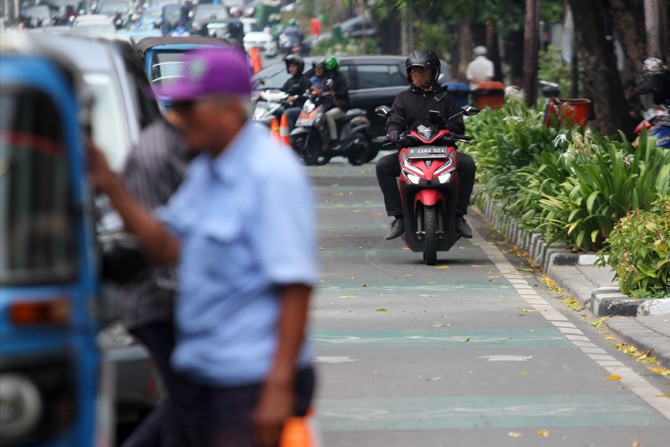 Teriak-teriak, Pura-Pura Kesurupan Saat Ditilang Ternyata Bawa Sabu