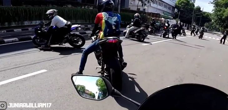 Viral Video Rider Moge Ditendang Paspampres, Letkol Wisnu: Aturannya Ditembak, Untung Cuma Ditendang