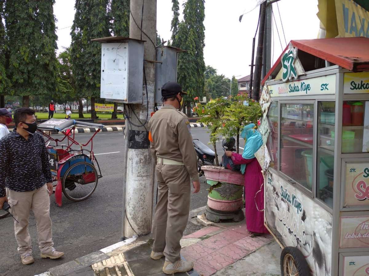 Dilematis, Satpol PP Purbalingga Tak Bisa Tindak Tegas PKL, Karena Faktor Ekonomi